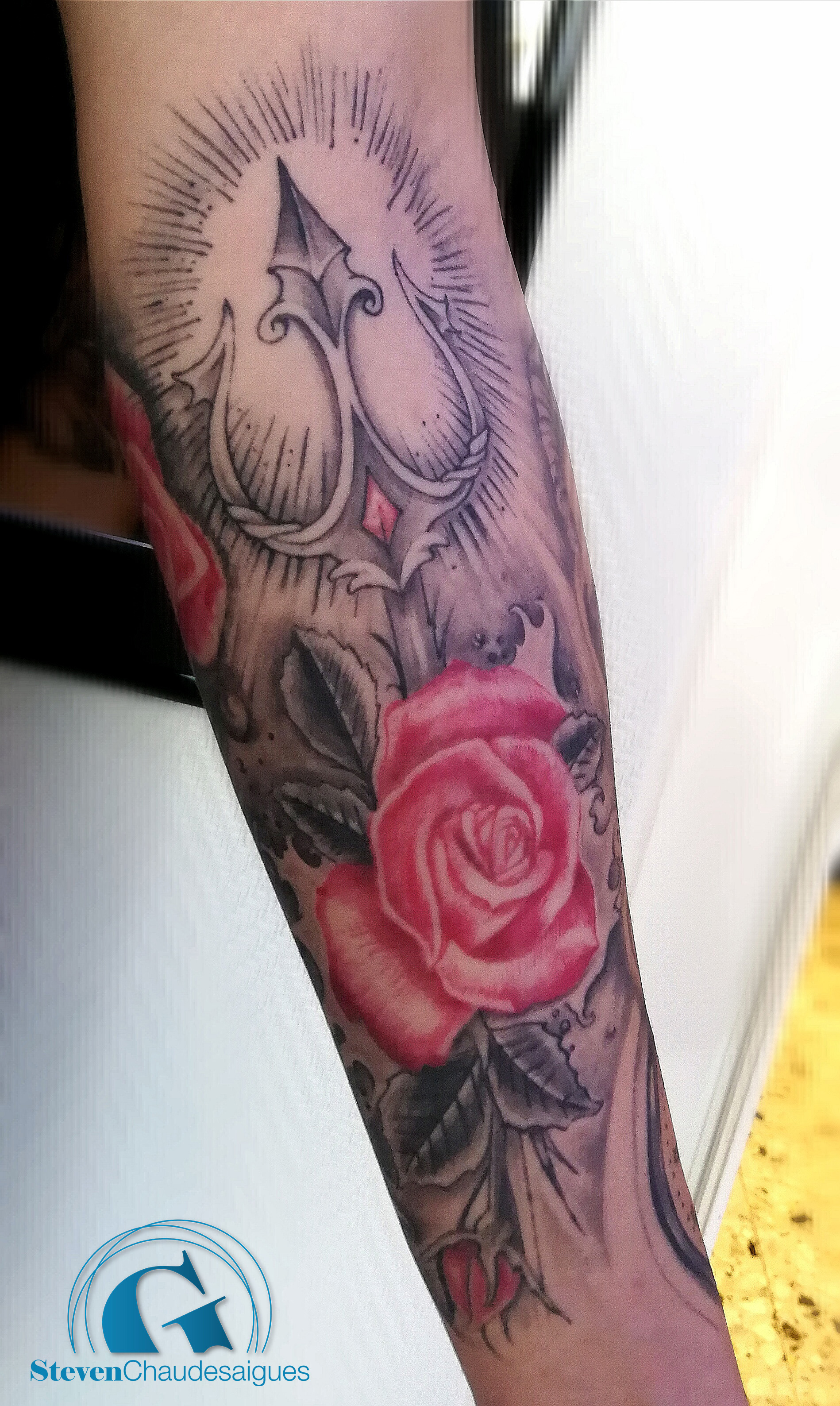 graphicaderme-steven-tatoueur-avignon-trident-rose