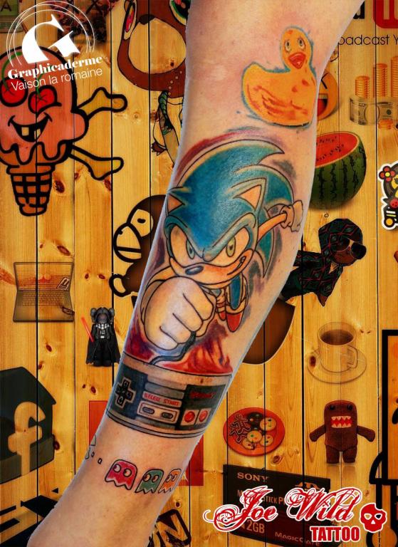 graphicaderme-vaison-la-romaine-joe-wild-meilleure-tatoueuse-france