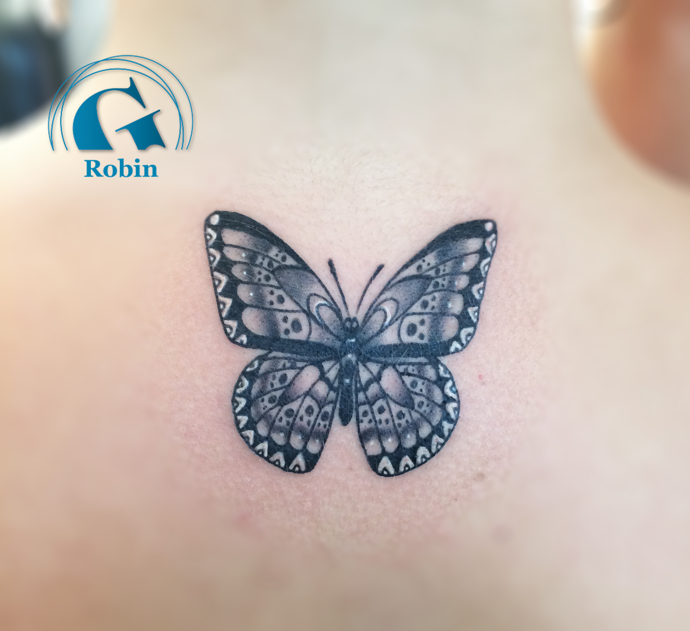 Modele Tatouage Nuque Papillonjpg Graphicaderme