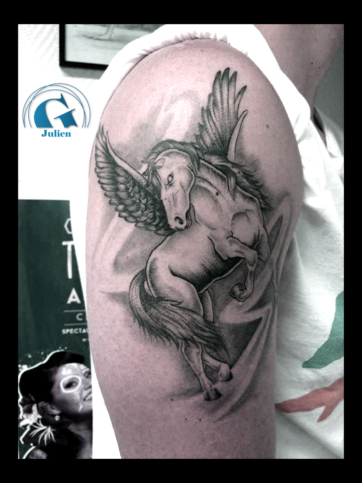 tatouage gris