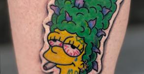 Graphicadermeavignon-graphicaderme-margesimpson-tatouagemargesimpson-meilleurstatoueursavignon-tatouagegraffiti-tatoueursvaucluse-tatouagesimpson-tatouagecouleuravignon-tatouagestickers