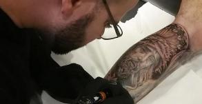 graphicaderme-tatouage-stevenchaudesaigues-avignon