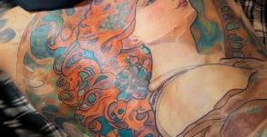 graphicaderme-tatouageavignon-tamarachaudesaigues-tatoueuseavignon-meilleurstatoueursavignon-tatouagecouleursfemme-tatouagedosfe.jpg (1.58 Mo) 