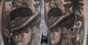 meilleure-tatoueuse-vaison-joe-wild-tatouage-femme-pirate-tattoo