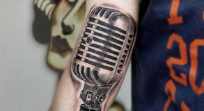 tatouage-vaison-la-romaine-malaucene-nyons-bollene-tatouage-micro-musique