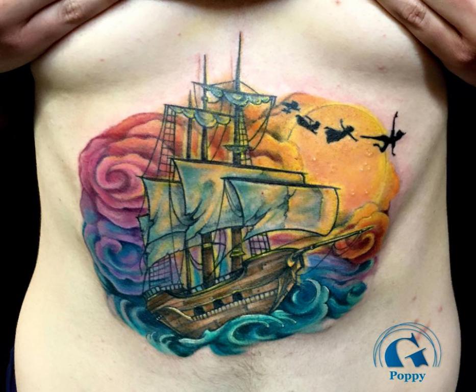 graphicaderme_avignon_peterpan_boat_neotrad_underboob_tatouage