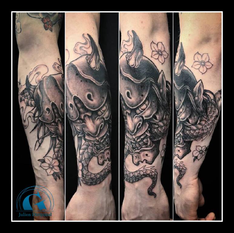 graphicaderme-avignon-vaucluse-paca-tatoueur-tatouage-tatouagejaponais-masqueoni-dragon-fleursdecerisier-tatouageavignon-tatoueurvaucluse-meilleurtatoueur