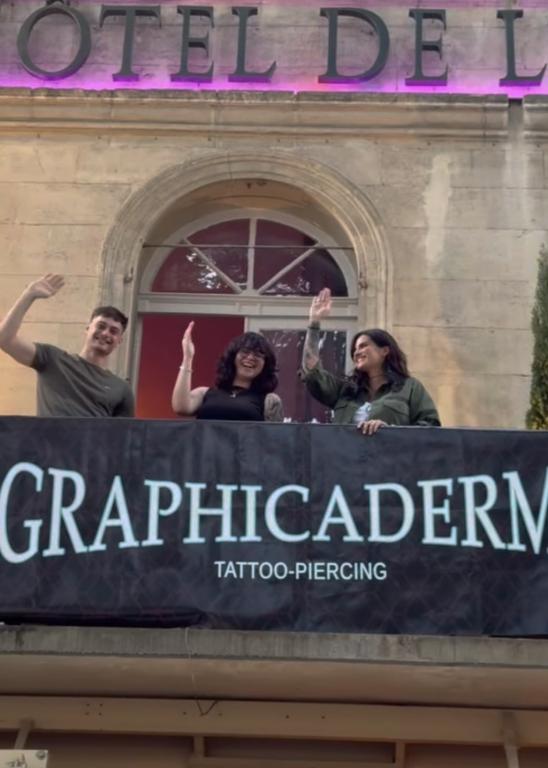 GRAPHICADERME X CASA BRONZINI graphicaderme-casabronzini-tamarachaudesaigues-avignontatoueurs-graphicaderme-meilleurstatoueursavignon-tatoueursavignon