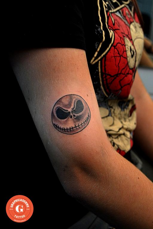 graphicaderme_avignon_halloween_tatouage_skull_paca_tattoo_flash