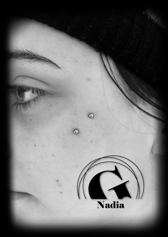 graphicaderme-meilleur-piercing-orange-vaucluse-nadia