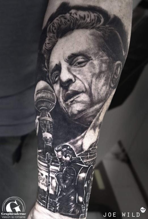 Le tatouage de Johnny Cash signé Joe Wild à Vaison-la-Romaine joe-wild-graphicaderme-tatouage-johnny-cash-tattoo-bollene-nyons-carpentras-valreas-malaucene