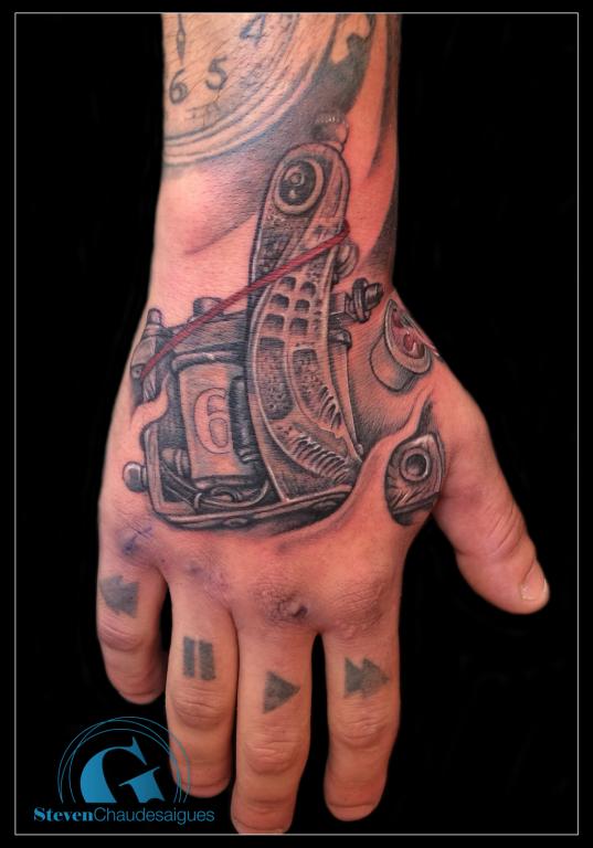 Galerie Tatouage Main Machine Tatouer Dermographe Vaucluse