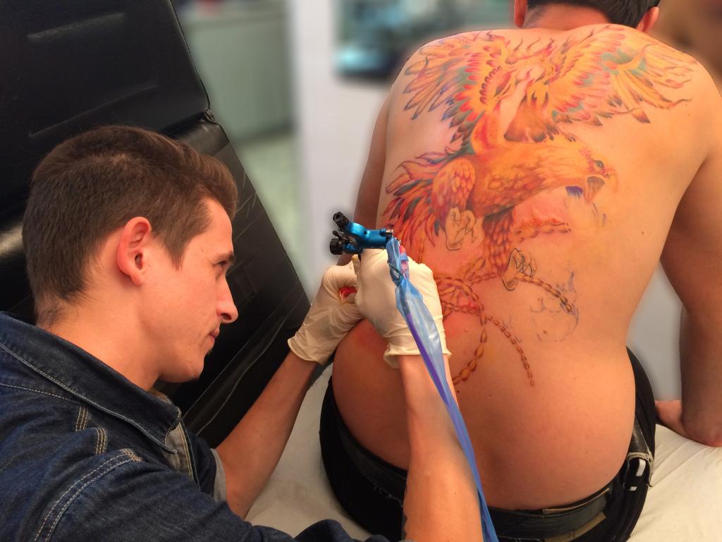 Image Tatouage Tattoo Phenix Couleur Dos Vaucluse