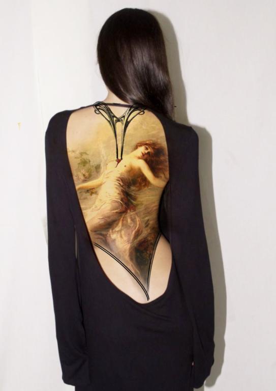 Projet de tatouage dos couleur inspiré de l’univers d’Édouard Bisson et de l’Art Nouveau réalisé par Tamara Chaudesaigues au studio Graphicaderme d’Avignon