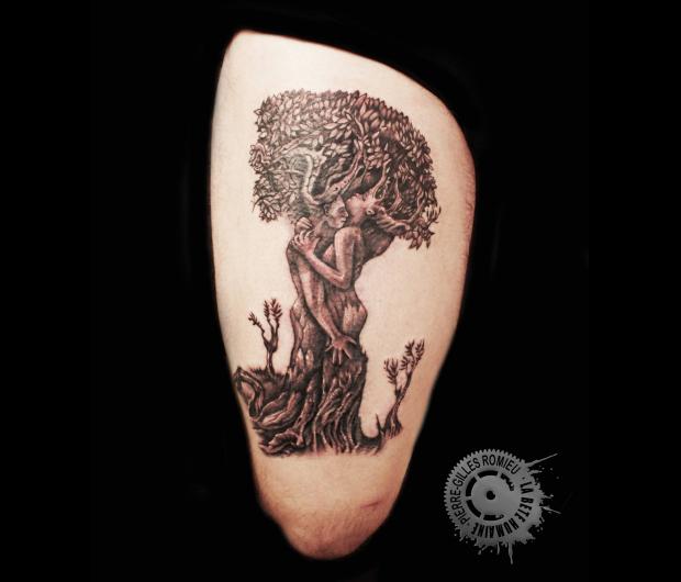 Tatouage Arbre Graphicaderme