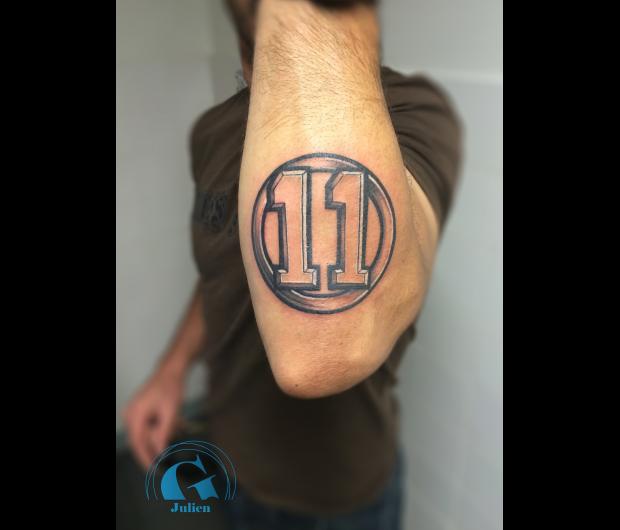 Tatouage Homme Bras Simple