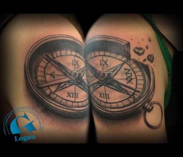 tatouage boussole et rose des vents | graphicaderme