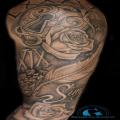 Tatouage bras Coeur Rose par Steven Chaudesaigues 