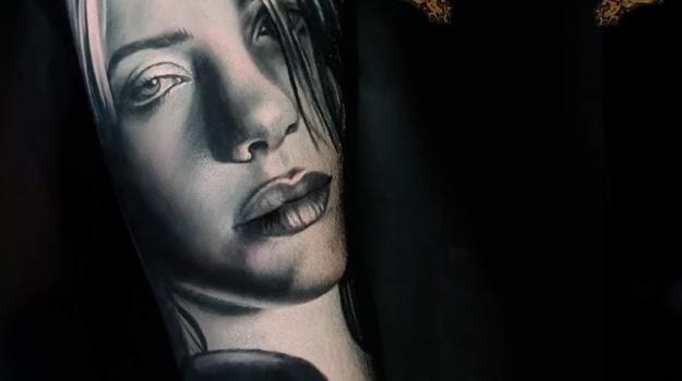 meilleure-tatoueuse-paris-barbara-rosendo-tatouage-tattoo-billie-eilish