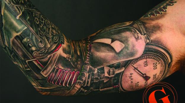 biomechanique-tatouage-tattoo-homme-graphicaderme-chaudesaigues