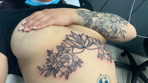 mael-tatoueur-orange-vaucluse-graphicaderme-tattoo