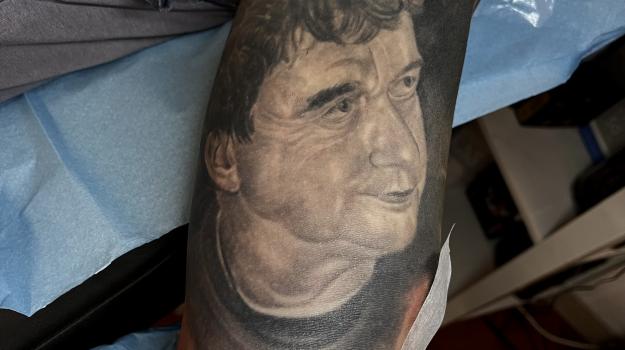 stephane-chaudesaigues-tatoueur-avignon-cantal-portrait-realiste