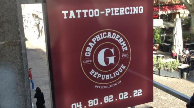 piercing-tatouage-avignon-republique-graphicaderme