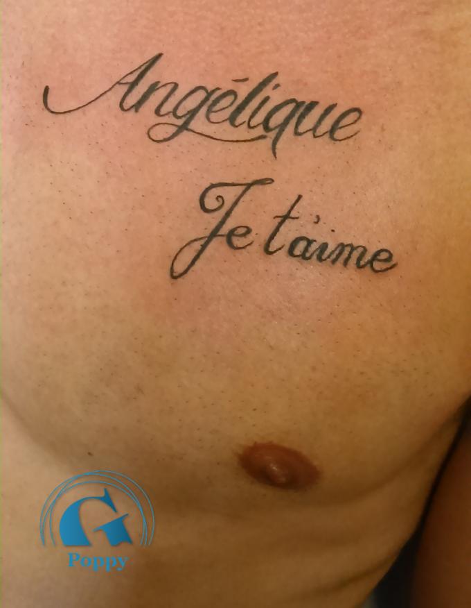 Tatouage écriture Graphicaderme