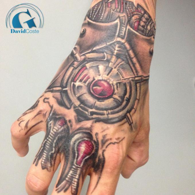 Tatouage doigts et mains | Graphicaderme