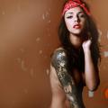 graphicaderme-tatouage-femme-tatouée-meilleur-tatoueurs-tattoo-avignon-chaudesaigues