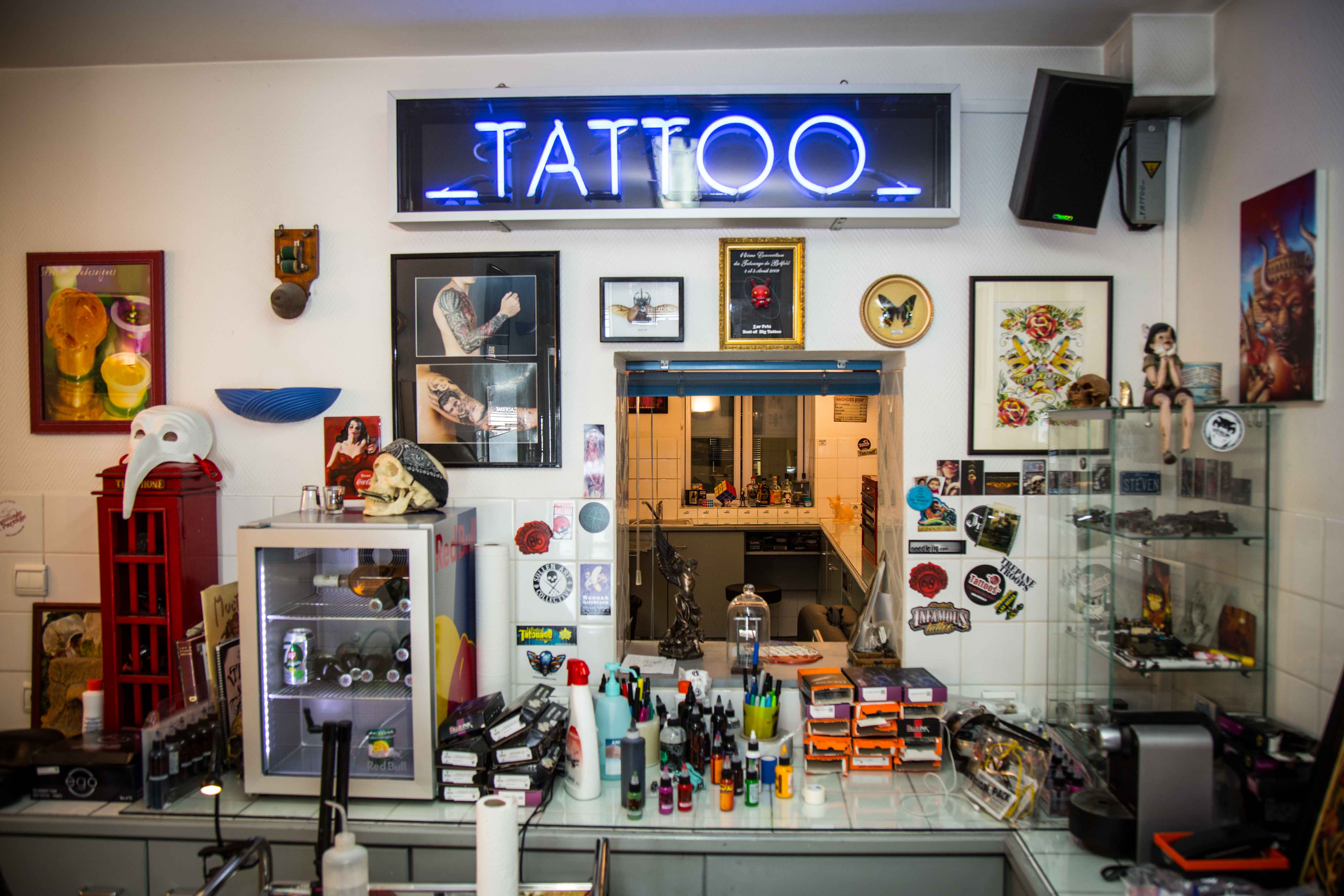 tatoueur-avignon-orange-graphicaderme-recrutement